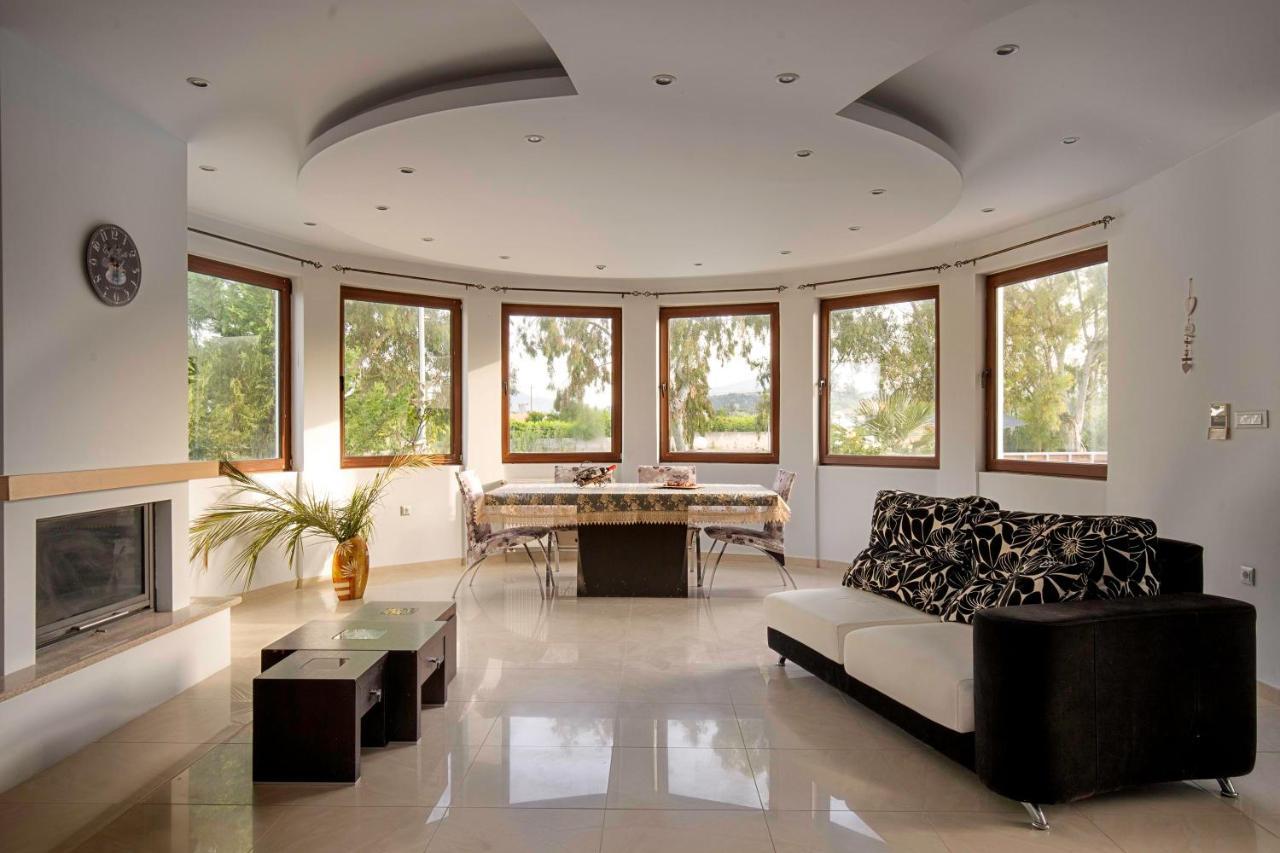 Maia Luxury Pool Villa Afantou Bagian luar foto